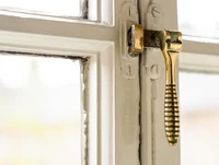 Định nghĩa & cách phát âm từ fastening