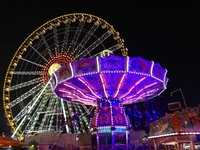 Định nghĩa & cách phát âm từ funfair